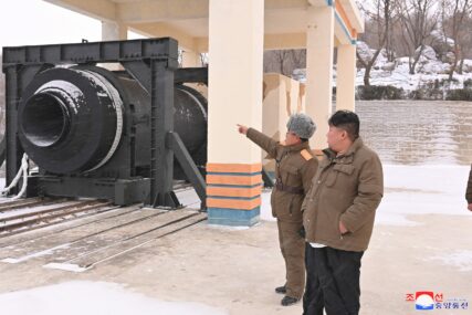 Nesreća tokom porinuća sjevernokorejskog razarača