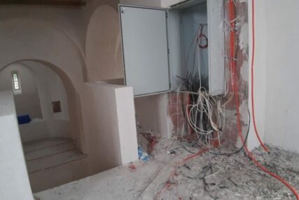 MUP o detaljima devastacije Saborne crkve u Mostaru: Pljačkaši koristili skelu