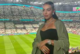 PRATILA DUEL PORTUGALA I ŠVICARSKE Georgina se pojavila na stadionu s nakitom vrijednim preko četiri miliona KM