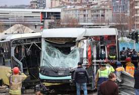 U sudaru tramvaja i autobusa u Istanbulu povrijeđeno 19 osoba