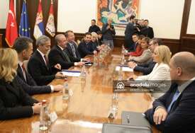 Sastankom sa Vučićem predsjednik parlamenta Turske Sentop započeo posjetu Srbiji