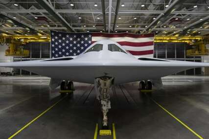 Predstavljen B-21 Raider, novi i najmoderniji američki bombarder: "Čut ćete, ali ga stvarno nećete vidjeti"