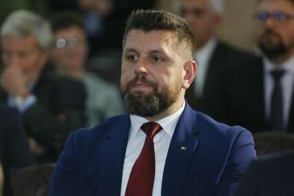Duraković reagovao na pisanje Bosnainfo: Moj advokat će od CIK-a tražiti zvaničan dokument