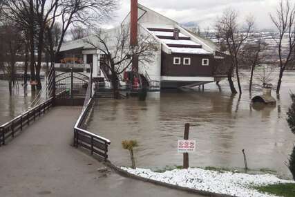 Poplave u Bihaću: Aktivirana i klizišta u USK
