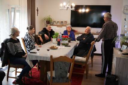 Praznik u obitelji Petrušić iz Kotor Varoša: Nema Božića bez naroda