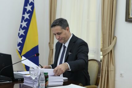 Arnaut, Lagumdžija, Avdović... Procurili Bećirovićevi kandidati za ambasadore