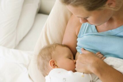 Devet najvećih mitova o dojenju