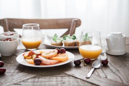 Nutricionisti o doručku: Šta jesti s obzirom na životni stil, vrijeme ustajanja, posao...