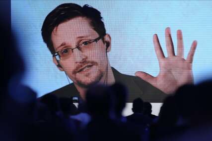 Edward Snowden položio zakletvu kao ruski državljanin