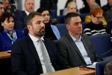 Stojanović: Sutra počinju pregovori o formiranju vlasti u KS