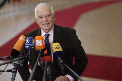 Borrell: Ponašanje kosovskih Srba je neprihvatljivo, moraju se vratiti dijalogu