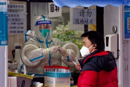 Bolnica u Kini poručila osoblju: Pripremite se za tragičnu bitku s covidom