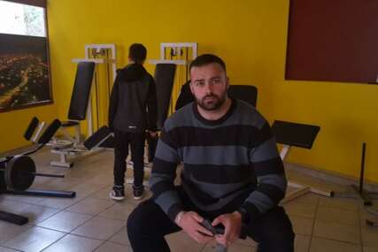 Mladi Srebreničanin otvorio teretanu u svom gradu: Trening za sve zainteresovane besplatan!
