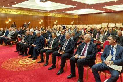 U Tuzli počela naučna konferencija posvećena plemenitom djelu Gazi Turali-bega