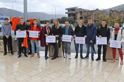 "Marš protiv nasilja nad ženama": Mladi Mostarci podigli svoj glas