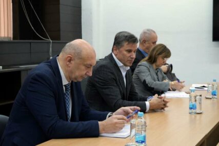 Ako bude usvojen budžet: Novalić najavio akontativno usklađivanje penzija od 1. januara