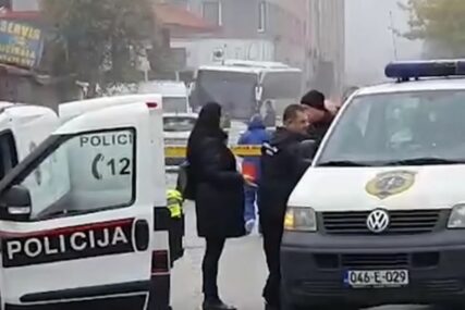 Tragedija na sarajevskoj pijaci Heco: Muškarcu pozlilo dok je kupovao, pao na zemlji i na mjestu preminuo, dok ga je supruga čekala u automobilu