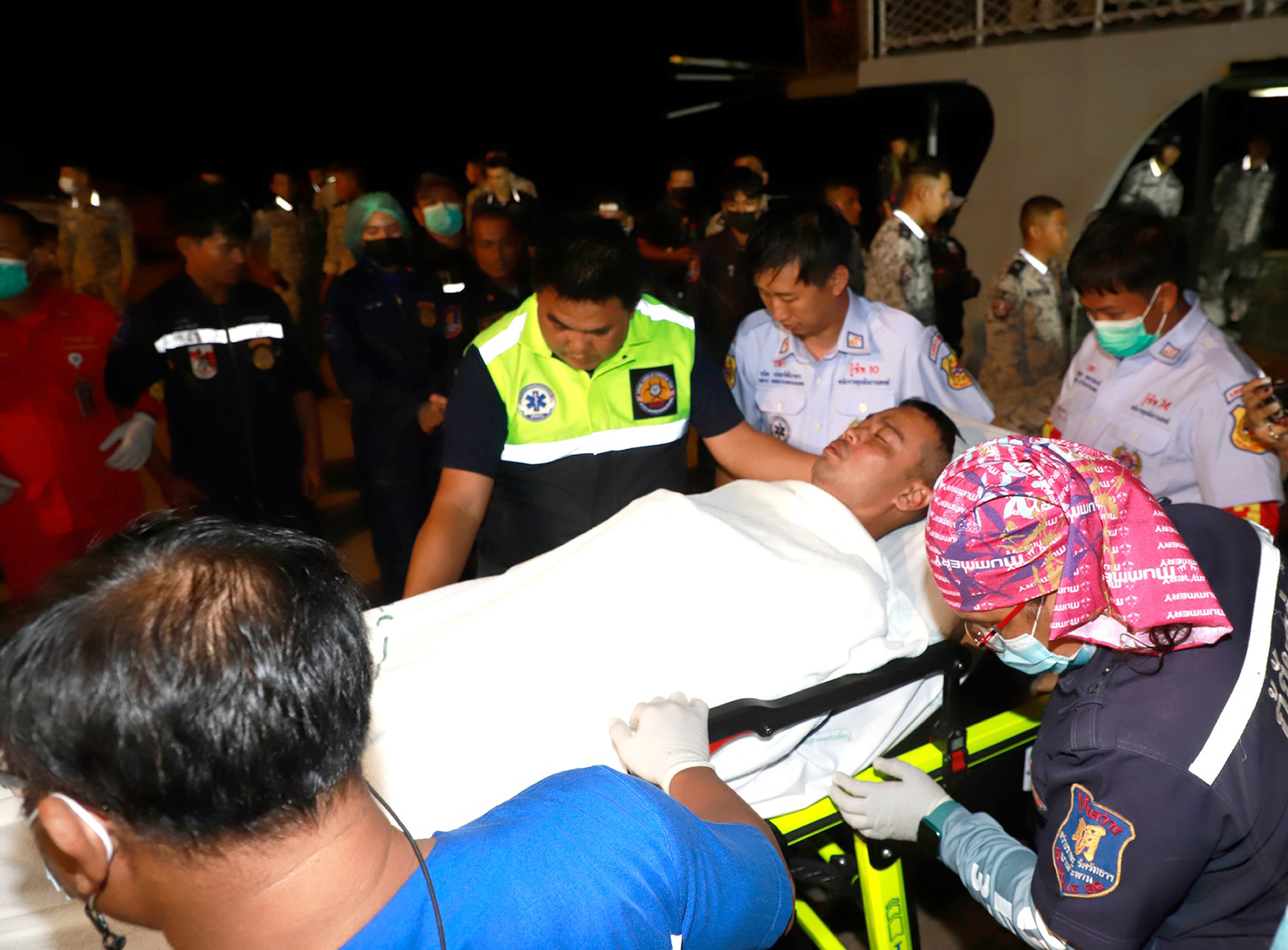 Nakon brodoloma u Tajlandu pronađeno 6 tijela, preživjeli plutao 41 sat