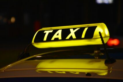 Djevojka (15) u Švedskoj optužila taksistu za silovanje. Njena braća ga objesila