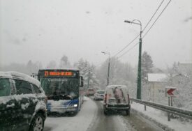 Vozači, oprez! Otežan saobraćaj na brojnim dionicama u BiH