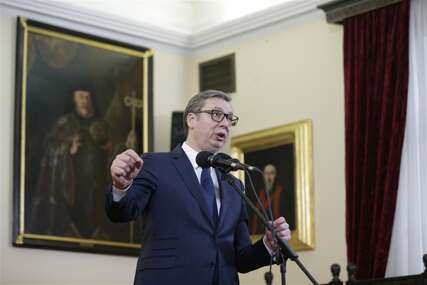 Vučić poručio: Predaja nikada nije bila opcija, Srbija će pobijediti