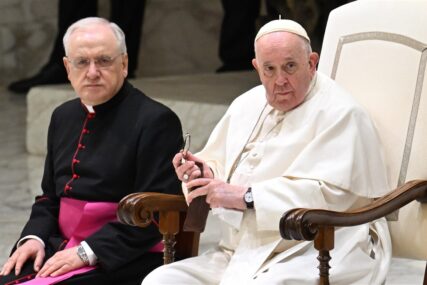 Papa Franjo: Homoseksualnost nije zločin