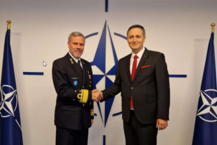 Bećirović se u Briselu susreo s najviše rangiranim vojnim autoritetom NATO-a