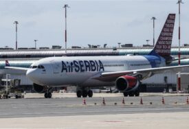 Autistični dječak izbačen je sa leta Air Srbije: Poslije pet godina porodica dočekala pravdu