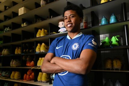 Mladi brazilski veznjak Andrey Santos pojačao Chelsea