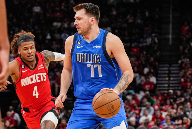 FOTO: TWITTER/DALLAS MAVERICKS