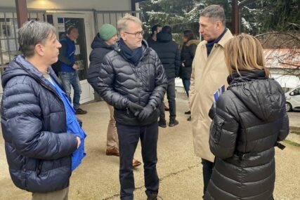 Ambasador Norveške Reinertsen u centru Ušivak: Za siguran put ranjivih migranata