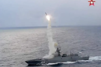 Vojne vježbe: Ruska fregata gađala ciljeve hipersoničnim projektilima Cirkon