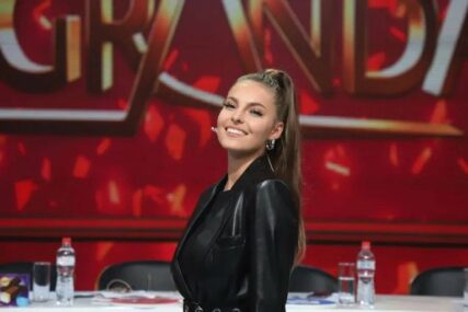 Džejla Ramović izvela hit od Lepe Brene i oduševila brojne fanove (VIDEO)