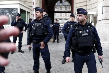 Francuska: Potraga za muškarcem koji je ranio Jevrejku nožem