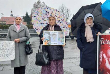 Majke Srebrenice pozvale OHR da konačno zaustavi negiranje genocida i vrijeđanje žrtava