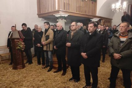Schmidt i Kordić na Badnji dan posjetili Sabornu crkvu u Mostaru