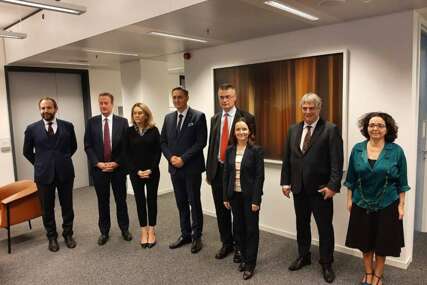 Bećirović u Briselu sa ambasadorima Quinte u NATO: BiH na meti opasne ruske politike