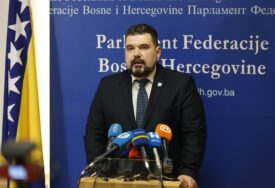 Mešalić poručio Mijatoviću: "Ti možeš dobiti i investicije i selam i doner..."