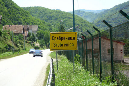 Prva kino projekcija filma "Moja Srebrenica" Nerminke Emrić u Srebrenici