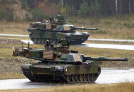 Kremlj: Biden može okončati rat u Ukrajini, Abramsi će "gorjeti" kao i drugi isporučeni tenkovi