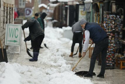 Sarajevo drugi put ove zime zarobljeno u snijegu (FOTO)
