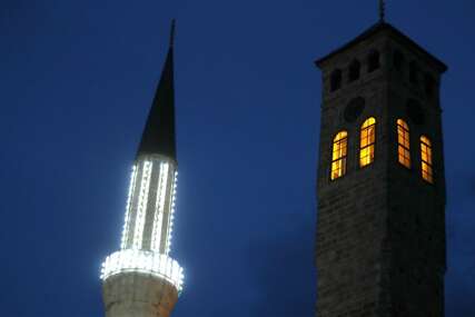 Muslimani širom svijeta večeras obilježavaju jednu od najznačajnijih noći u islamskom kalendaru