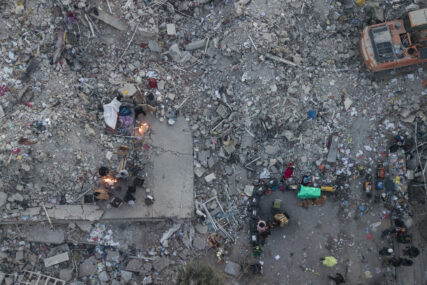 U Turskoj uhapšene četiri osobe zbog urušenih zgrada u zemljotresu