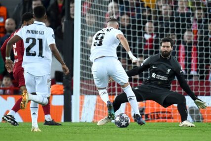 Liga prvaka: Real zabio pet komada na Anfieldu, Napoli siguran u Frankfurtu