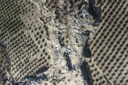 FOTOGRAFIJE IZ ZRAKA POKAZUJU SVU MOĆ PRIRODE: Pogledajte kako izgleda plantaža maslina nakon razornog zemljotresa u Turskoj