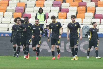 Turski prvoligaš istupio iz takmičenja uz poruku: "Nije vrijeme za fudbal"