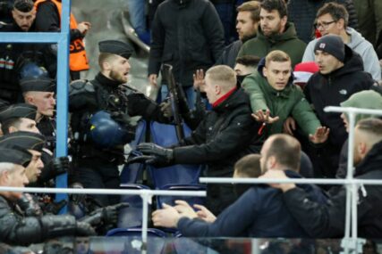 Navijači Bayerna se sukobili sa policijom prije meča s PSG-om