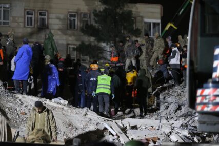 Mihailović: Dosad iz ruševina u Turskoj spašeno oko 8.000 ljudi