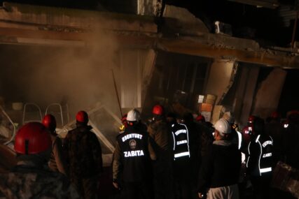 Broj stradalih u sinoćnjim zemljotresima u Turskoj porastao na šest, preko 680 povrijeđenih