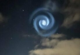 VIDEO Na nebu iznad Havaja pojavila se misteriozna spirala